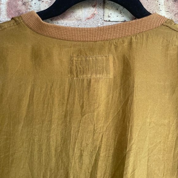 Vintage Forenza Silk Screen Print Blouse🖤 - Picture 6 of 10